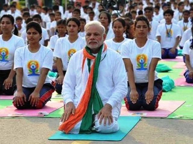 PM-Modi-Yoga